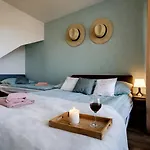 Comfort - Sea Comfort I Z Tarasami Na Dachu, Widokiem Na Morze, 50 M Od Plazy Διαμέρισμα *